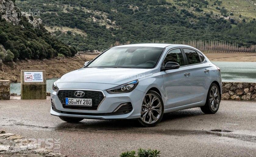 Hyundai i30 Fastback mới chốt giá 20.035 bảng tại Anh.