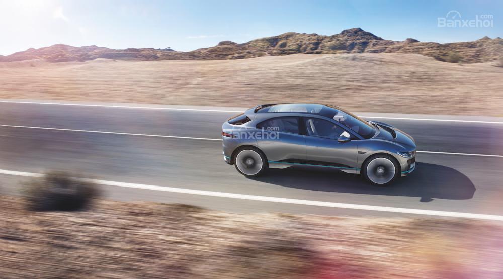 Jaguar I-Pace phiên bản đường phố xác nhận ra mắt vào tháng 3/2018 2