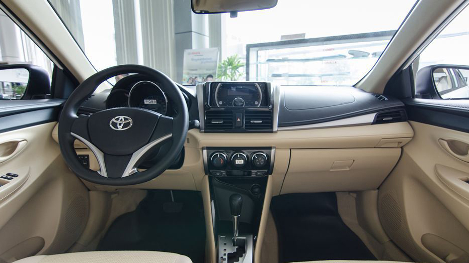 So sánh nội thất xe Toyota Vios 2017 và Kia Cerato 2017 So sánh nội thất xe Toyota Vios 2017 và Kia Cerato 2017.