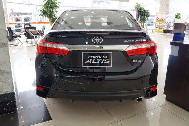 Đánh giá xe Toyota Corolla Altis 2018_3