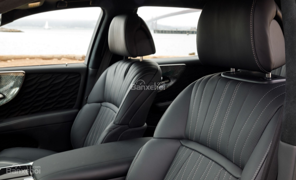 Đánh giá xe Lexus LS 2018 về hệ thống ghế ngồi: Ghế trước tích hợp nhiều chức năng