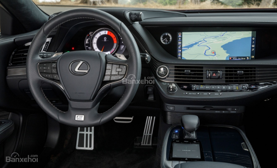 Đánh giá xe Lexus LS 2018 về hệ thống thông tin giải trí