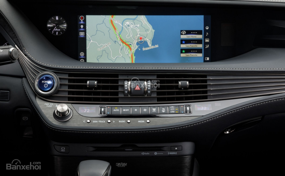 Đánh giá xe Lexus LS 2018 về hệ thống thông tin giải trí: Màn hình giải trí 12,3 inch