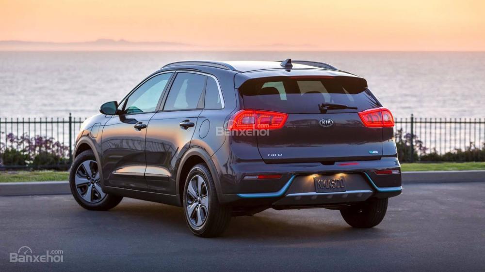 Kia Niro PHEV 2018 có giá 654 triệu đồng tại Mỹ a3