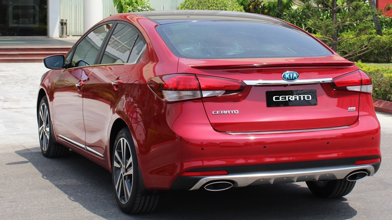 So sánh xe Toyota Corolla Altis 2018 với Kia Cerato 2018_4