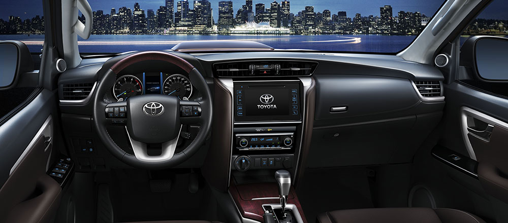 Giá xe Toyota Fortuner mới nhất hiện nay - Ảnh 5 Giá xe Toyota Fortuner mới nhất hiện nay - Ảnh 5.