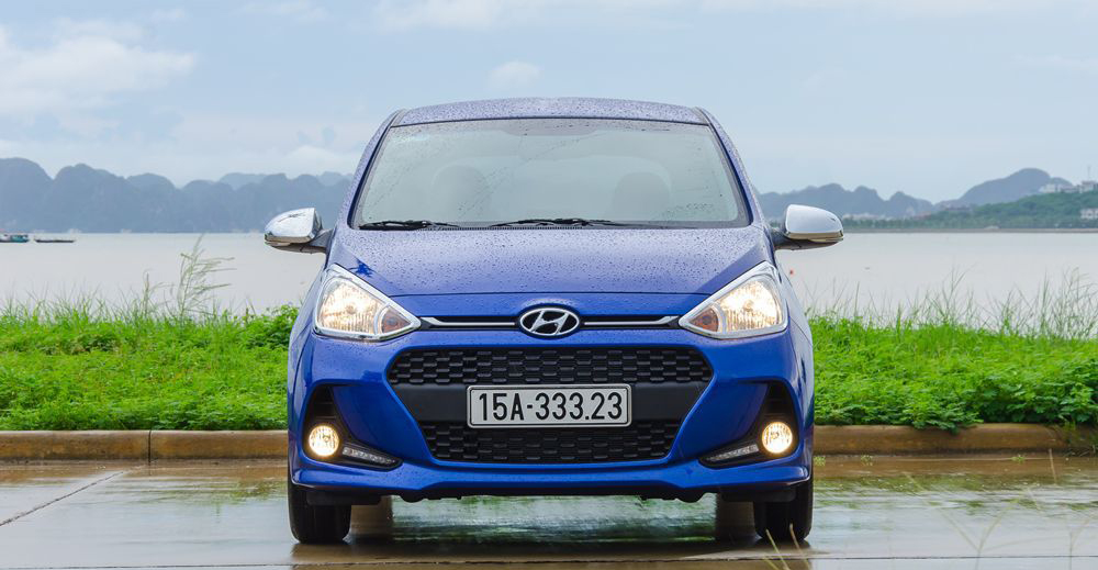 So sánh đầu xe Hyundai Grand i10 2018 và Mitsubishi Mirage 2017.