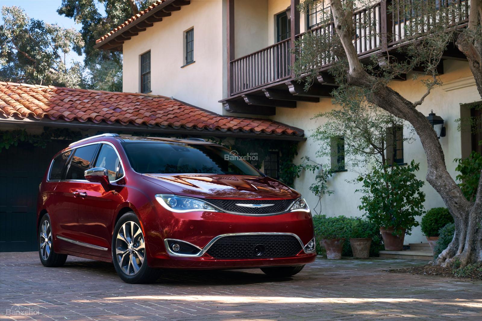 160 nghìn xe Fiat Chrysler Pacifica bị thu hồi do lỗi chết máy 1