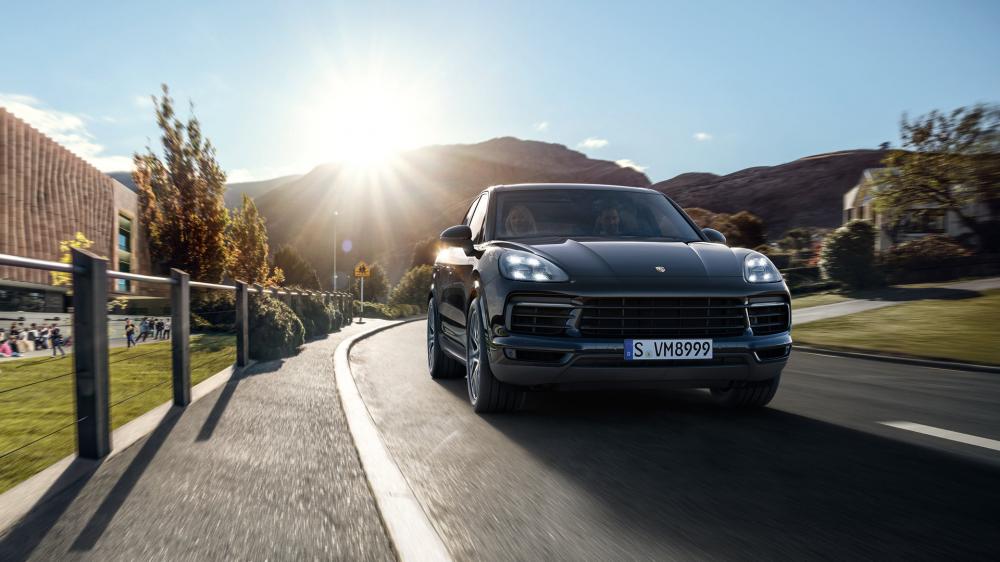 Ảnh chụp trước xe Porsche Cayenne S 2018