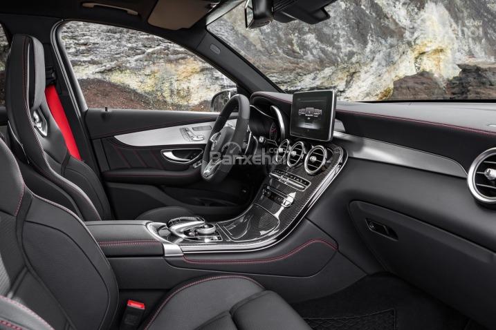 MERCEDES C300 ĐÁNH GIÁ TIỆN NGHI VÀ NHỮNG ƯU NHƯỢC ĐIỂM CỦA DÒNG XE NÀY   Eucartech