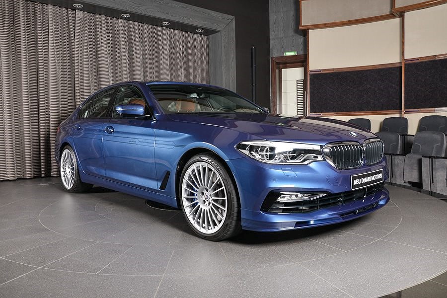 Soi chiếc BMW Alpina B5 nhanh nhất hiện nay tại BMW Abu Dhabi 1