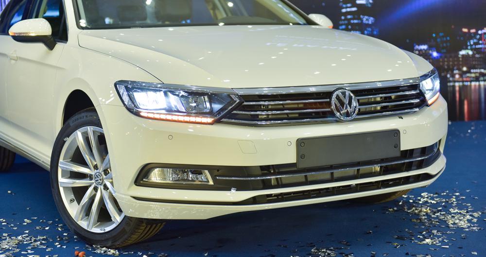 Ảnh chụp đầu xe Volkswagen Passat 2018