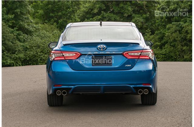 Khoang hàng lý của Toyota Camry thế hệ mới có dung tích 427 lít.