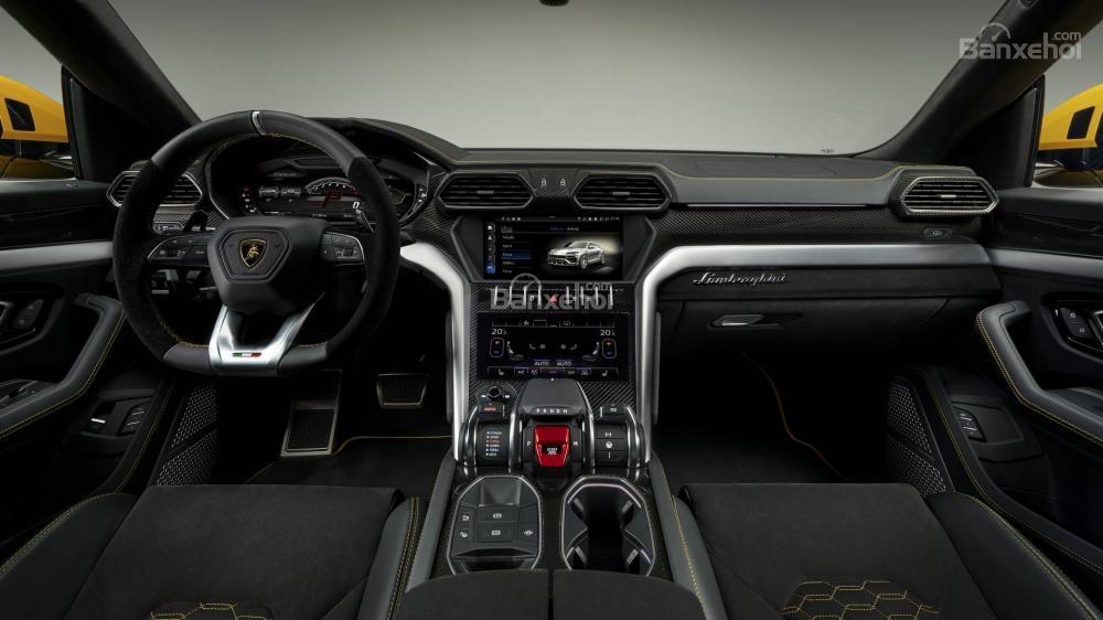 Đánh giá xe Lamborghini Urus 2019 về bảng điều khiển trung tâm Đánh giá xe Lamborghini Urus 2019 về bảng điều khiển trung tâm,..