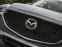 Đánh giá xe Mazda CX-5 2018: Lưới tản nhiệt.