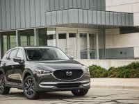 Đánh giá xe Mazda CX-5 2018: Lưới tản nhiệt 1.