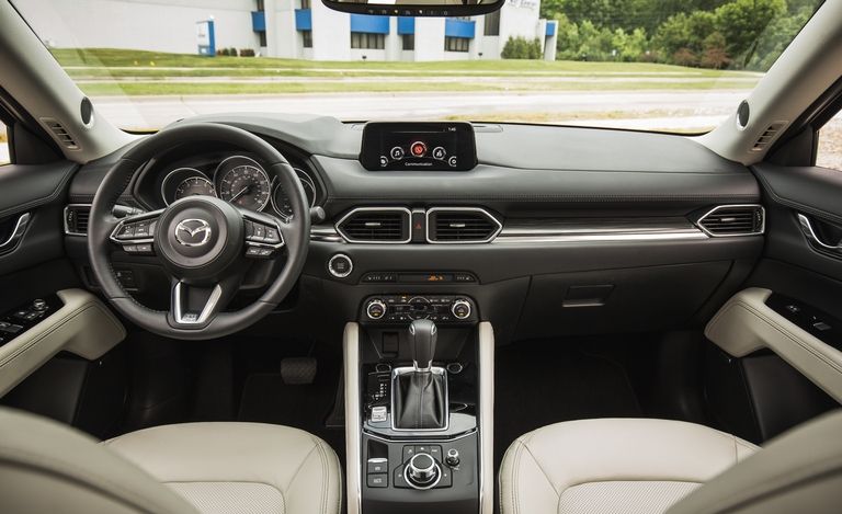 Đánh giá xe Mazda CX-5 2018: Nội thất.