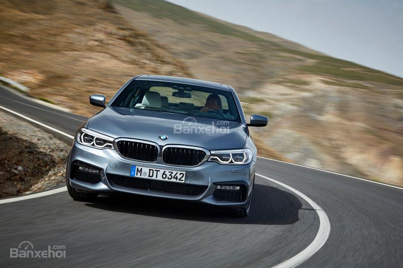 BMW 540d xDrive cập bến thị trường Mỹ, giá từ 62.000 USD 2a