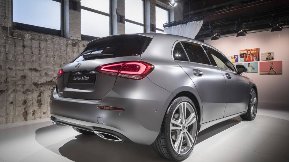 Phân biệt Mercedes-Benz A-Class 2019 và thế hệ cũ qua ảnh chi tiết a9