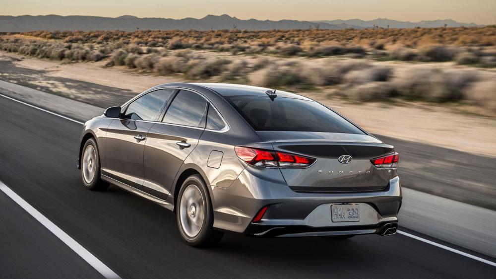 Hyundai Sonata Hybrid sẽ trình làng tại triển lãm Chicago Auto Show a6