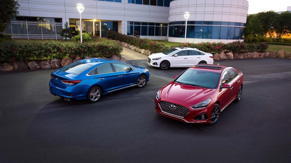 Hyundai Sonata Hybrid sẽ trình làng tại triển lãm Chicago Auto Show a3