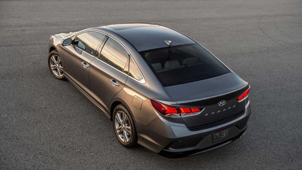 Hyundai Sonata Hybrid sẽ trình làng tại triển lãm Chicago Auto Show a8