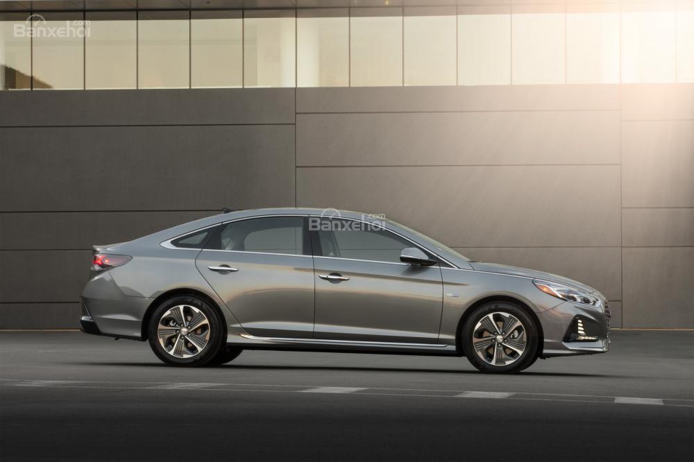 Hyundai Sonata Hybrid và PHEV 2018 ra mắt triển lãm Chicago a3
