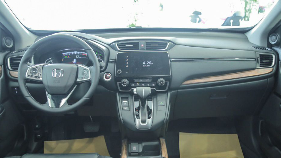 So sánh Mazda CX-5 2018 và Honda CR-V 2018 về nội thất: Mazda CX-5 đẹp hơn 2 So sánh Mazda CX-5 2018 và Honda CR-V 2018 về nội thất: Mazda CX-5 đẹp hơn 3