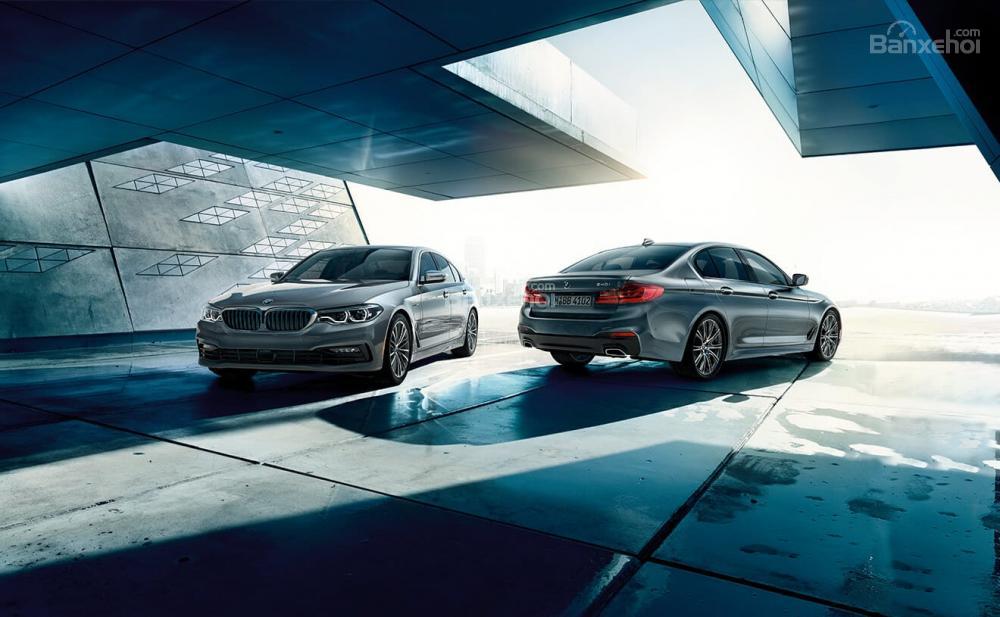 BMW 5-Series 2018 sở hữu phong cách thiết kế sắc nét và sang trọng hơn thế hệ tiền nhiệm..