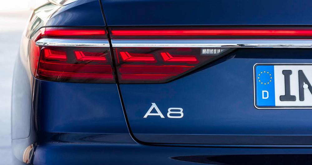Ảnh chụp đèn hậu xe Audi A8 2018