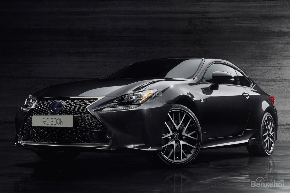 Lexus RC 300h F Sport Black Edition lộ diện trước giờ G.