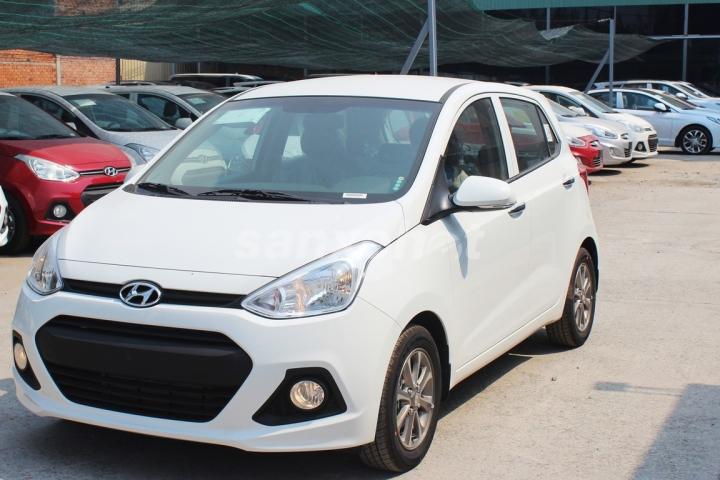 Hyundai Grand i10 2018 thêm trang bị, giá không đổi a1