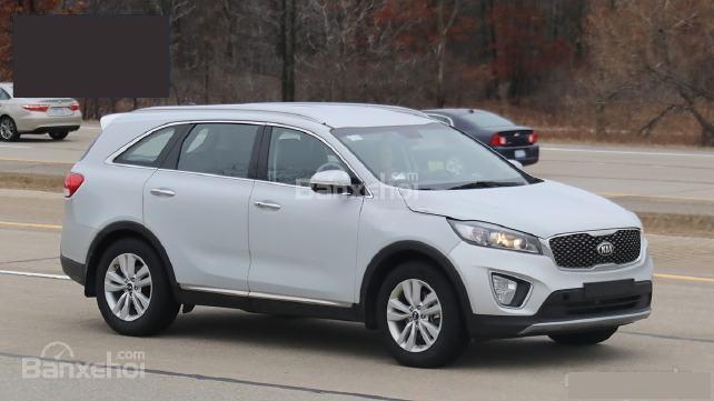 Kia Sorento diesel dành cho thị trường Mỹ chạy thử, sẽ bán ra vào cuối năm.