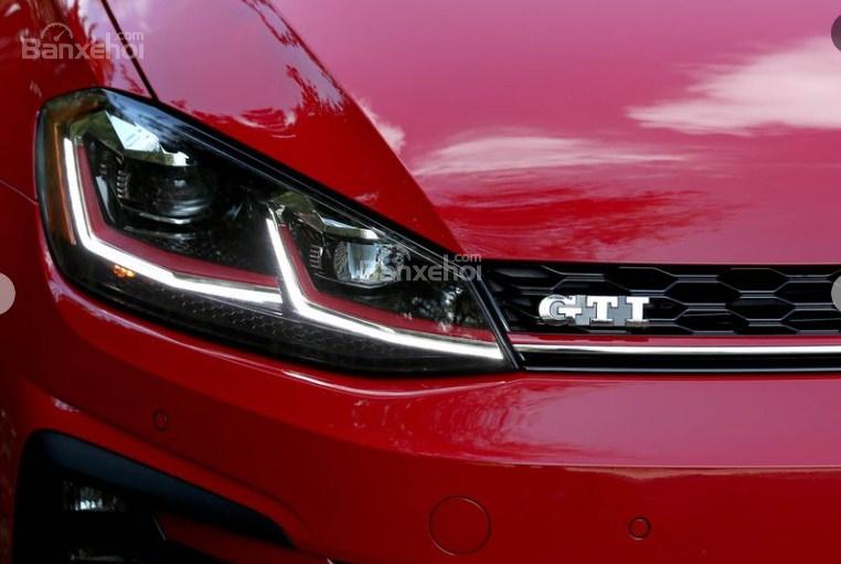 Đánh giá xe Volkswagen Golf GTI 2018 về thiết kế đầu xe 2a