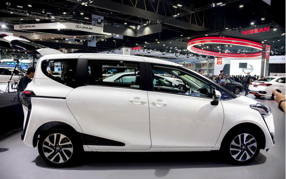 Cận cảnh Toyota Sienta tại Triển lãm Bangkok, lớn và hiện đại 5