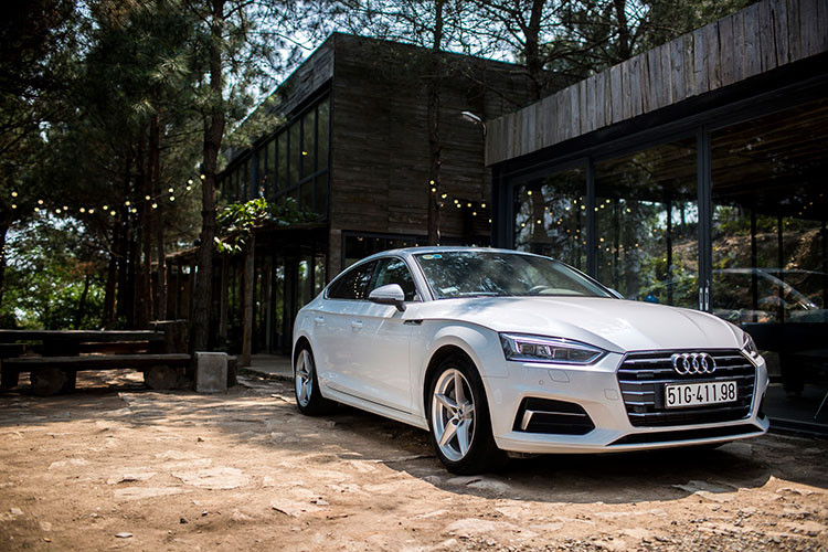 Audi A5 Sportback 2018 tại Việt Nam có giá 2,3 tỷ đồng a1