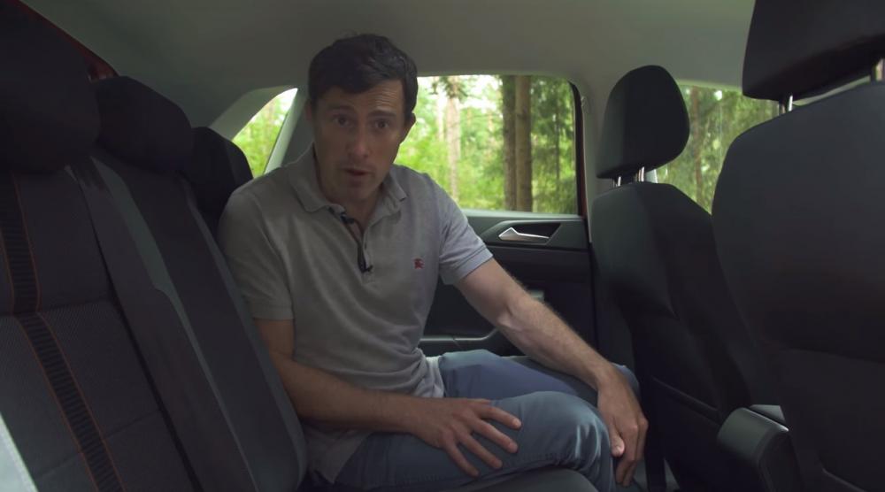 Ảnh chụp ghế sau xe Volkswagen Polo 2018