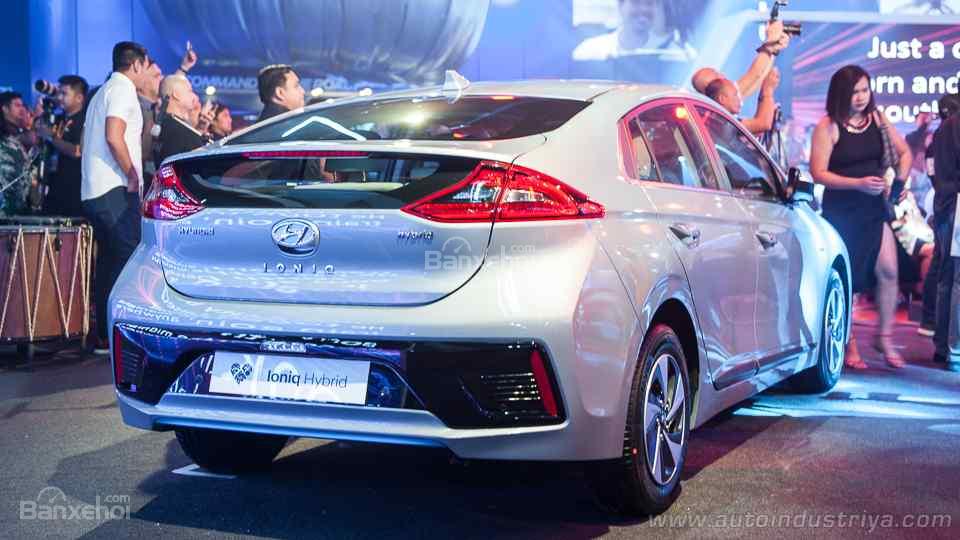 [Manila 2018] Hyundai Ioniq - Xe hybrid giá rẻ nhất cập bến Philippines - 2