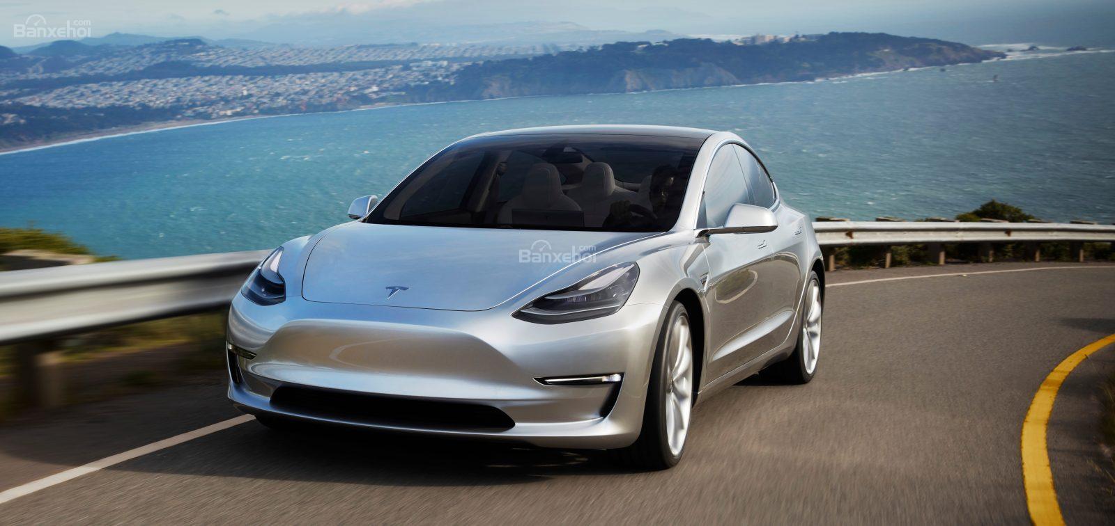 Tesla Model 3 động cơ kép dự kiến ra mắt vào tháng 7/2018 1a