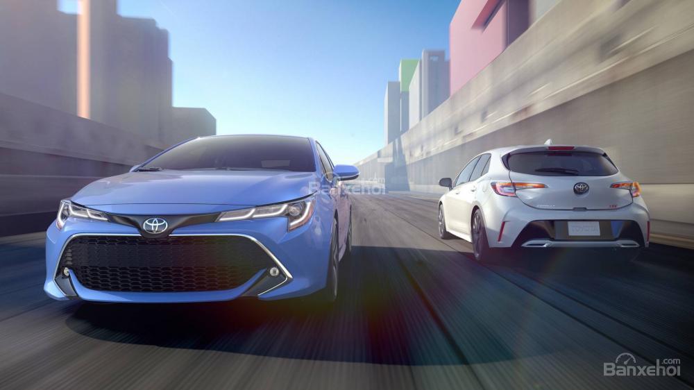 Đánh giá xe Toyota Corolla Hatchback 2019 