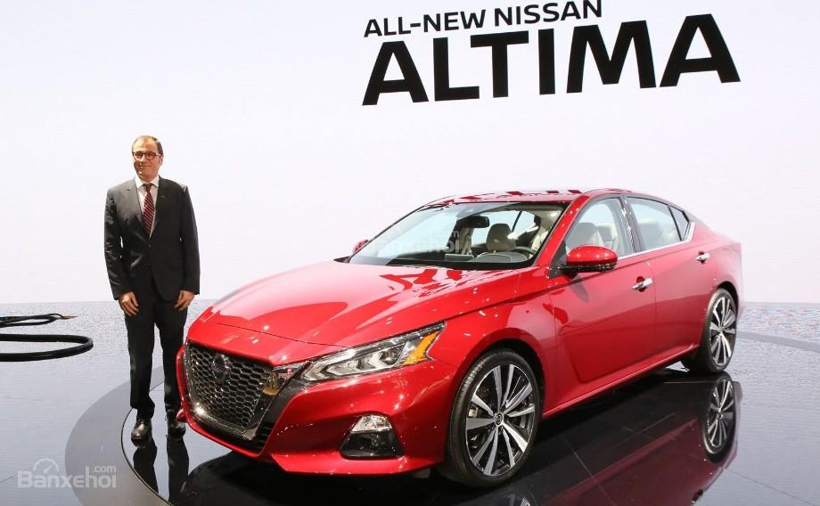 Đánh giá xe Nissan Altima 2019.