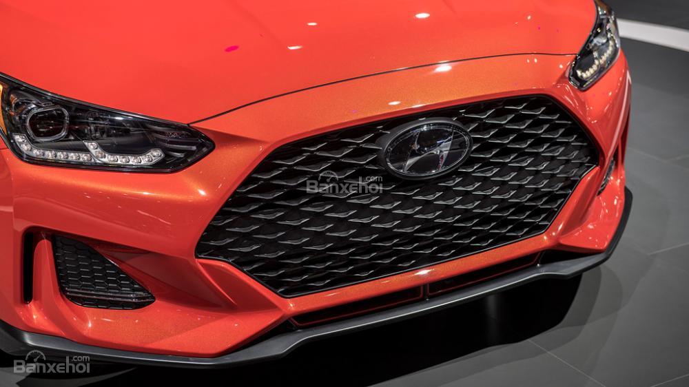 Đánh giá xe Hyundai Veloster 2019: Lưới tản nhiệt.