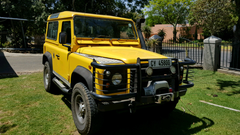 Land Rover Defender 2.8i 2