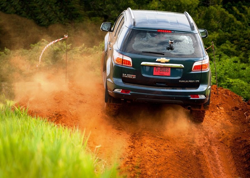 Chevrolet Trailblazer hạ giá đặt cọc, thử nghiệm cuối cùng trước khi về Việt Nam a56