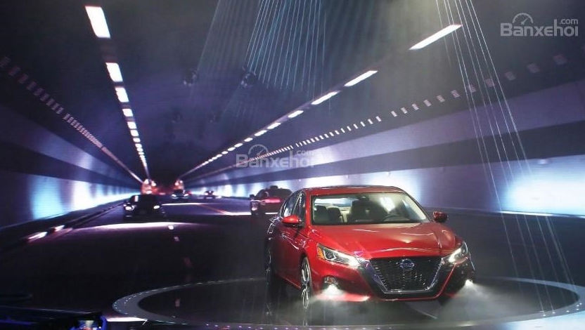 So sánh xe Nissan Altima 2019 và Honda Accord 2018 về cảm giác lái 2 So sánh xe Nissan Altima 2019 và Honda Accord 2018 về cảm giác lái 2