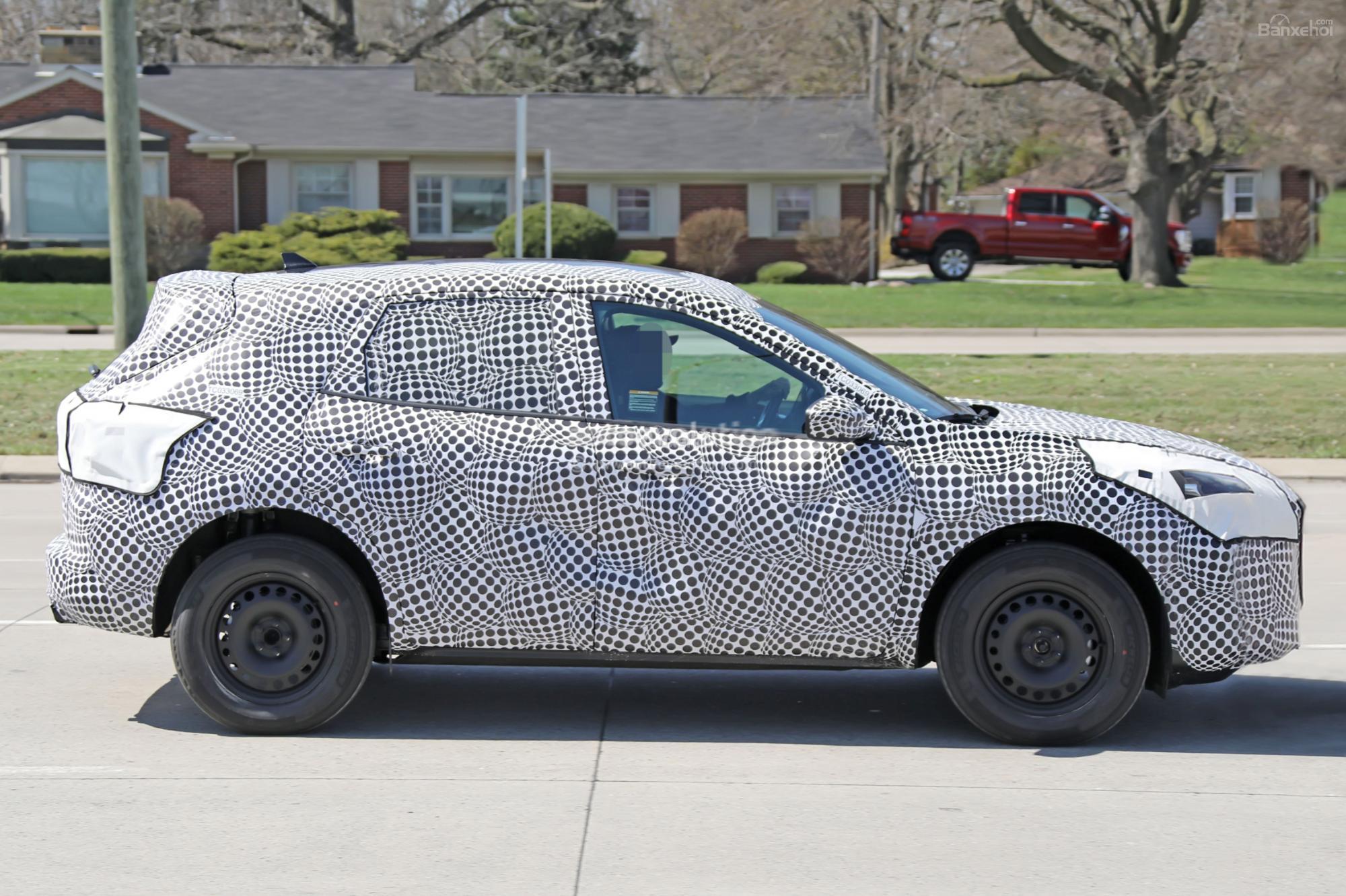 Ford Escape 2020 rò rỉ ảnh nội ngoại thất 2a