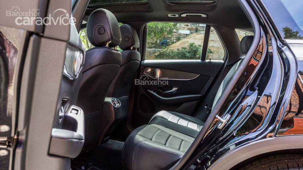 Chờ về Việt Nam, Mercedes-Benz GLC200 bản thấp nhất cập bến Úc, giá 1,06 tỷ 2 Chờ về Việt Nam, Mercedes-Benz GLC200 bản thấp nhất cập bến Úc, giá 1,06 tỷ a2