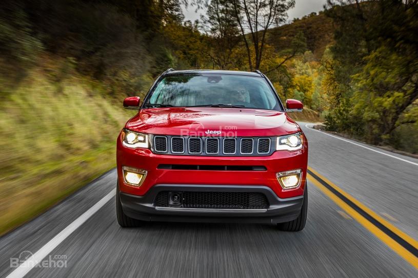 Đánh giá xe Jeep Compass 2018 về mức tiêu hao nhiên liệu z