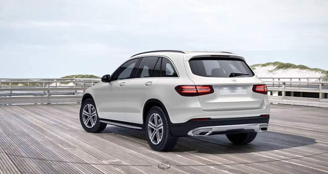 Mercedes-Benz GLC200 2018 tại Việt Nam có công suất động cơ yếu hơn chỉ 184 mã lực.