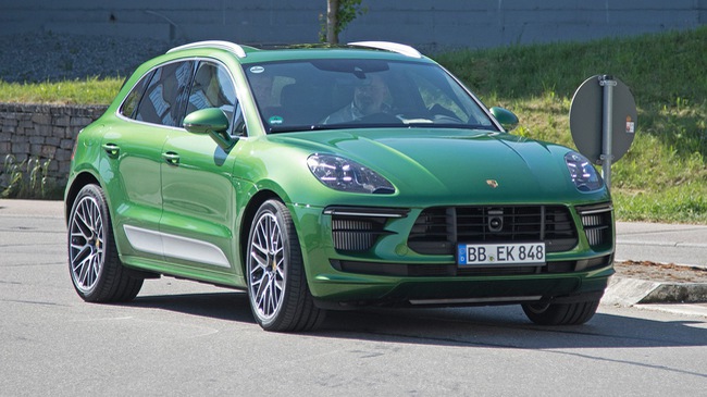 Chưa ra mắt chính thức, Porsche Macan 2019 bất ngờ xuất hiện công khai trên phố 1